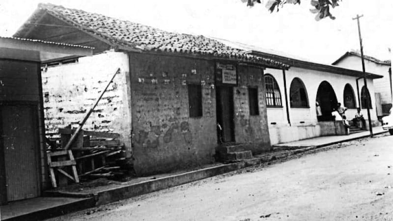 An old black and white building in Costa Rica.