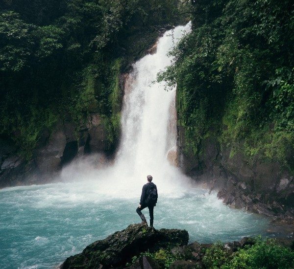 waterfall hike in costa rica